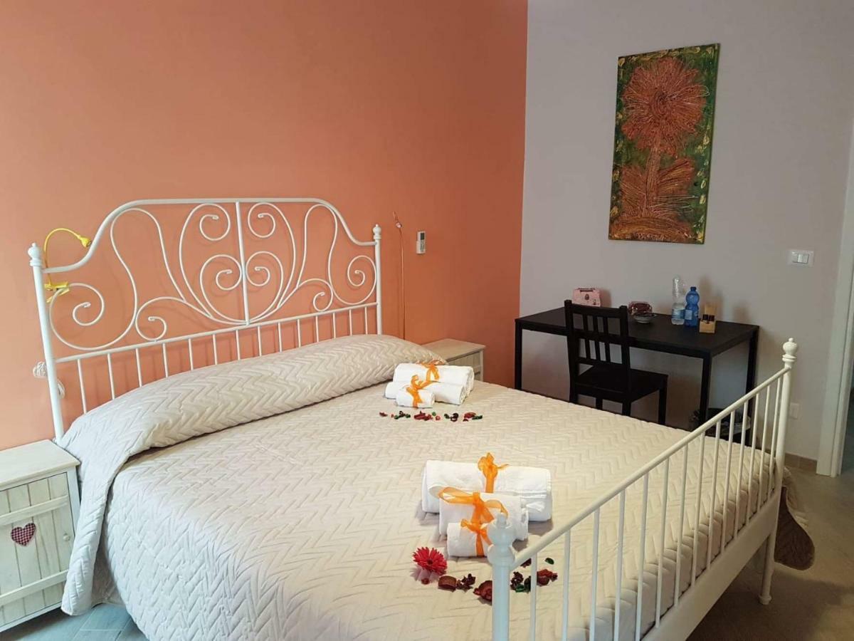 Velia B&B Gaeta Exteriör bild